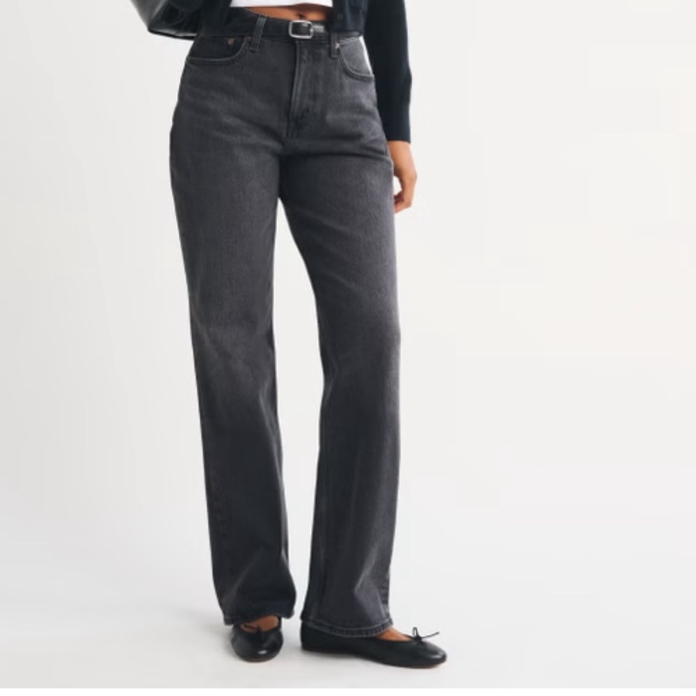 Abercrombie & Fitch The Mom Jean High Rise Curve Love Black Straight Jeans